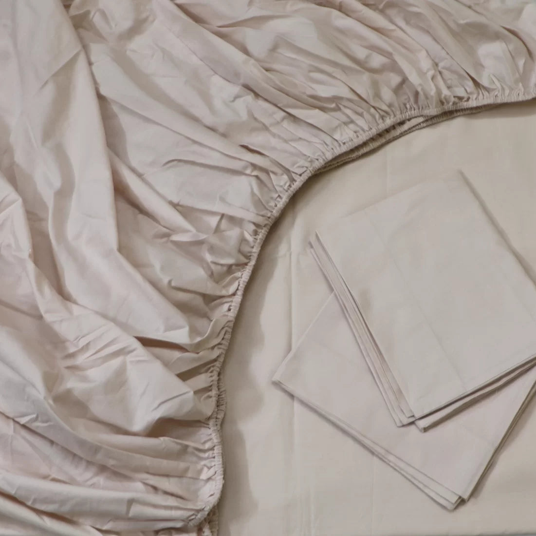 200 Thread Count Organic Cotton Bedsheet — Fitted & Flat Sheets