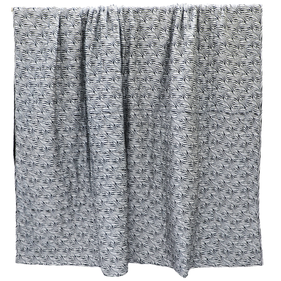 black & white printed cotton quilt cotton quilt texture
