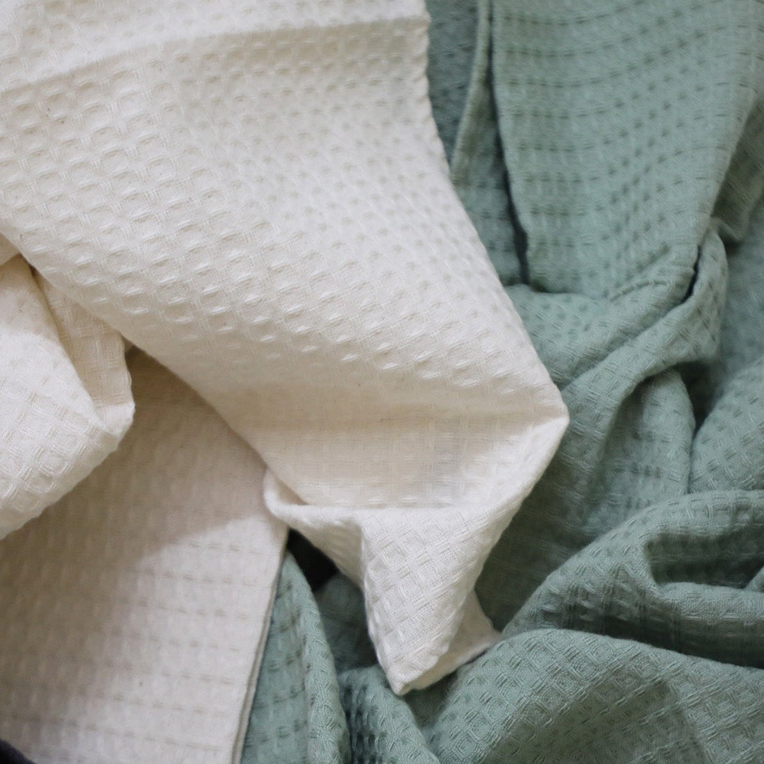 organic cotton handloom towel – natural dye cotton towel texture
